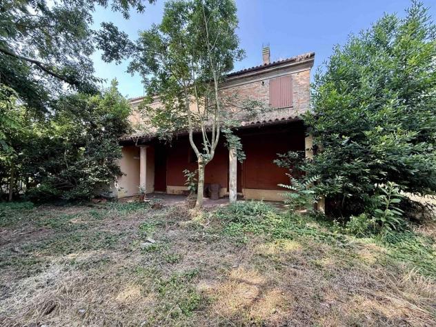 La bifamiliare col boschetto: un angolo di natura e spazio ad Alfonsine - Foto 4