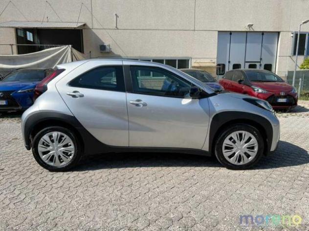 TOYOTA Aygo X 1.0 72 CV Active rif. 19121111 - Foto 3
