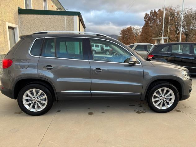 Volkswagen Tiguan 2.0 TDI 140 CV 4MOTION Sport & Style - Foto 2