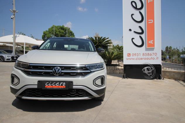 Volkswagen T-Roc 1.0 TSI Style 110cv | 2022 - Foto 2