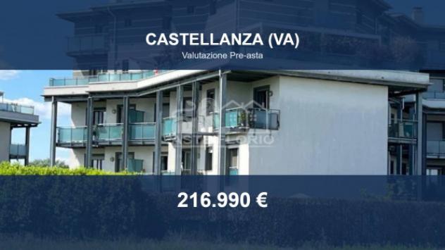 Immobile in asta di 121 m² con più di 5 locali e box auto in vendita a Castellanza