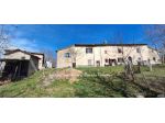 RIF 121 GAGGIO MONTANO LOC. BOMBIANA PODERE CON 3500 HA DI TERRENO CIRCOSTANTE.