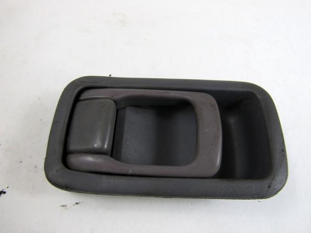 80670-9C001 MANIGLIA INTERNA PORTA ANTERIORE DESTRA NISSAN VANETTE CARGO 2.3 D 55KW 5M 2P (1997) RICAMBIO USATO