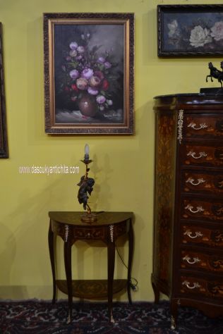 Tavolino-comodino mezzo giro intarsiato stile Luigi XV - Foto 6