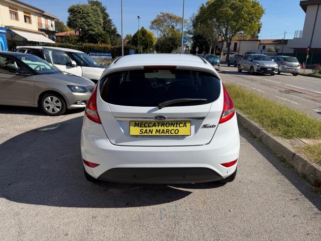Ford Fiesta 1.2 16v Titan. c/esp 82cv 5p E5 - Foto 5