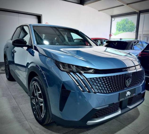 Peugeot 3008 1.2 Hybrid 145CV E-DCS6 Allure KM0 - Foto 5