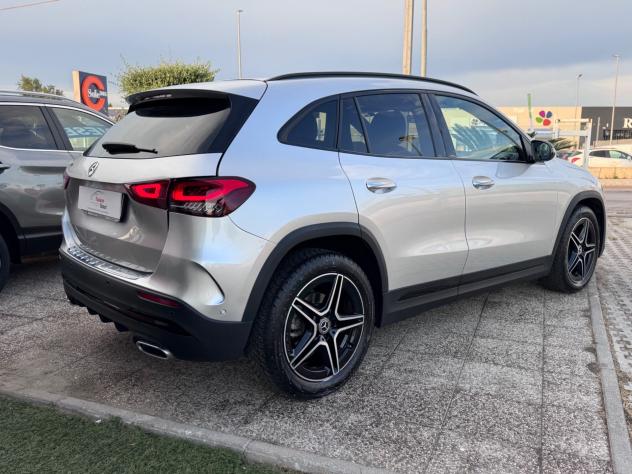Mercedes-benz GLA 180 d Premium Amg - Foto 4