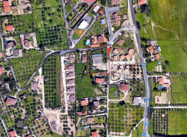 Compendio Immobiliare ad Alto Reddito con Capannone e Terreno - Foto 13