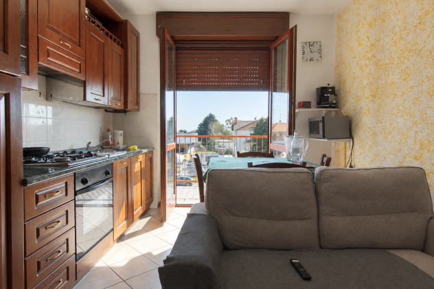 BELLUSCO – ULTIMO PIANO, BILOCALE CON CANTINA E BOX DOPPIO - Foto 8