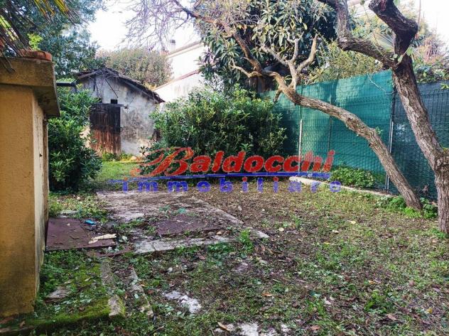 FANO - ZONA OSPEDALE - IN VENDITA CASA DI FILA CON GIARDINO - Foto 2