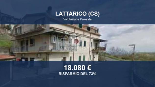 Immobile in asta di 115 m², box auto in vendita a Lattarico