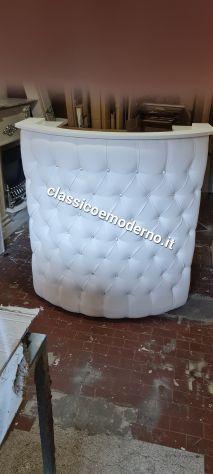 Bancone reception ecopelle curvo curvato bianco centro estetico con spedizione