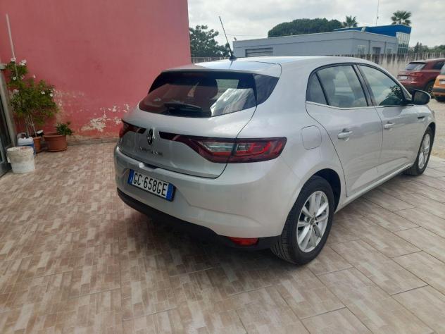 RENAULT - Mégane - Sporter Blue dCi 115CV EDC Bus. - Foto 5