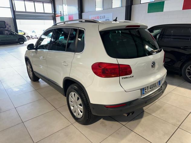 Volkswagen Tiguan 2.0 TDI 140 CV 4MOTION Sport & Style - Foto 4