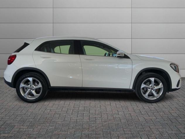 Mercedes-Benz GLA (X156) 200 d Automatic Sport - Foto 5