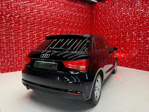 Audi A1 SPB 1.6 TDI 116 CV Admired OK NEOPATENTATI - Foto 8