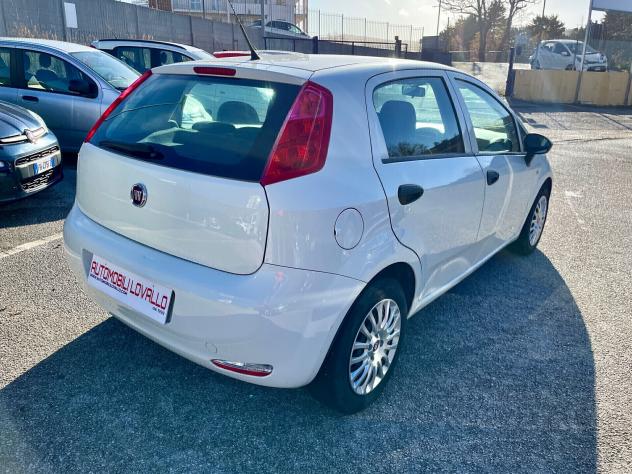 Fiat Punto 1.3 MJT 95 CV 5 p NAVI-2018 - Foto 6