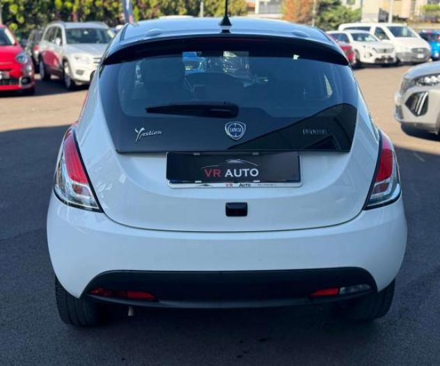 Lancia Ypsilon 1.0 Hybrid Gold Plus CARPLAY/RETROCAM-PROMO FIN - Foto 5