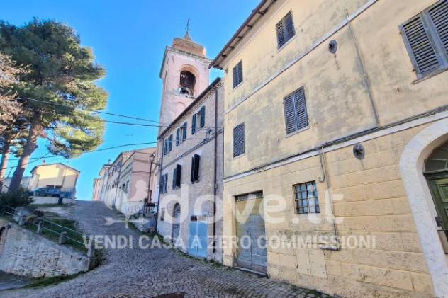 Palazzo / Stabile di 800 m² con più di 5 locali in vendita a Pesaro - Foto 10