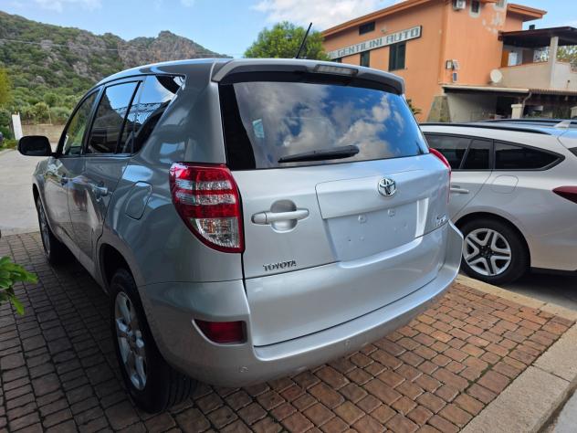 Toyota RAV4 Crossover 2.2 D-4D 150 CV Lounge 2wd - Foto 9