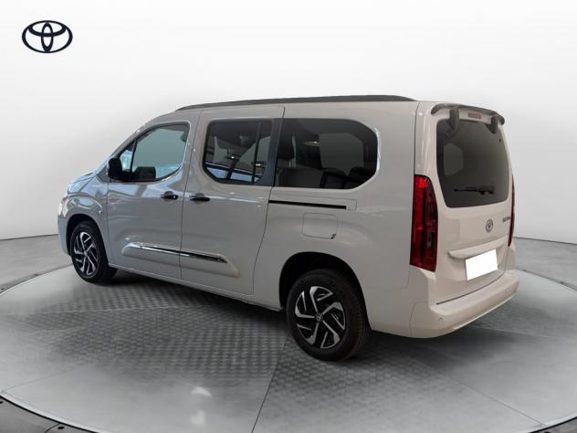Toyota Proace City Verso 1.5D 130CV M/T L2 Executive - Foto 3