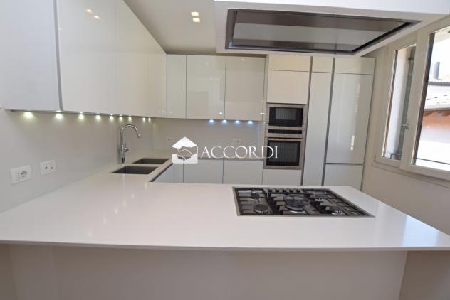 APPARTAMENTO di 4 vani e di 145 mq (CASTELFRANCO VENETO) rif. SW184 - Foto 10
