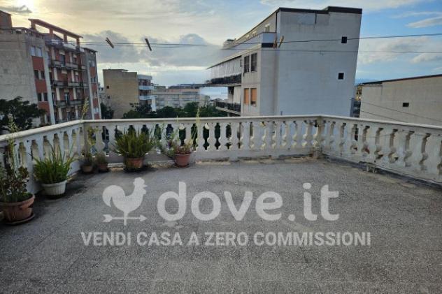 Palazzo / Stabile di 561 m² con più di 5 locali in vendita a Reggio Calabria - Foto 19