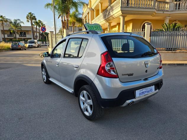 Dacia Sandero Stepway 1.5 DCi 70cv - Foto 6