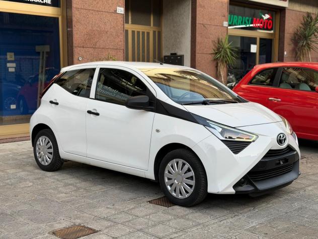 Toyota Aygo 1.0 VVT-i x-clusiv - Foto 2