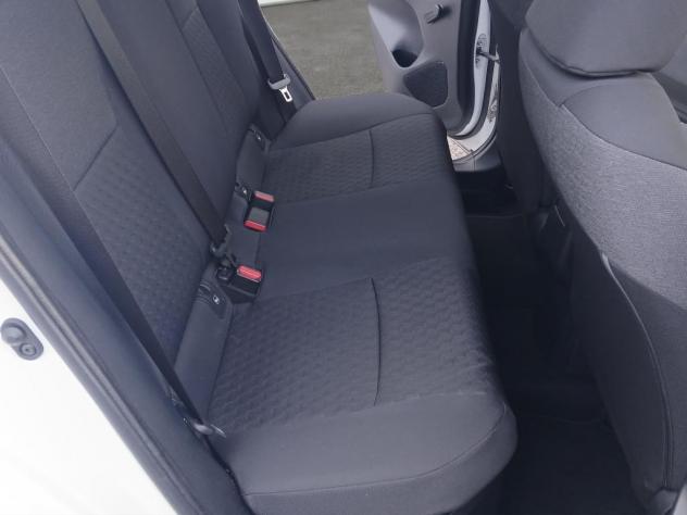 Toyota Yaris 1.5 Hybrid 5 porte Business - Foto 19