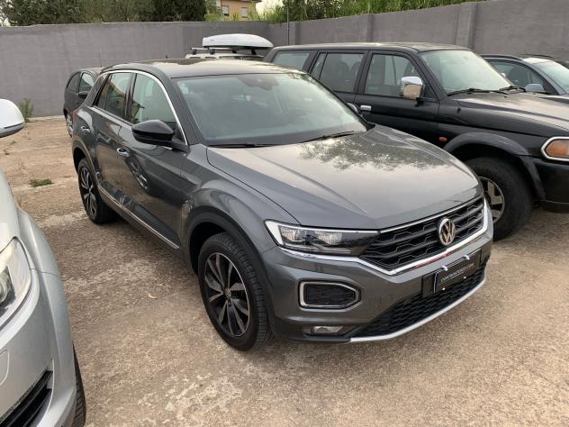 Volkswagen T-Roc 1.0 TSI 115 CV - Foto 2