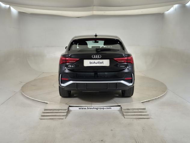 Audi Q3 I 2019 Sportback Diesel Sportback 40 2.0 tdi S line edition quattro 200 - Foto 3