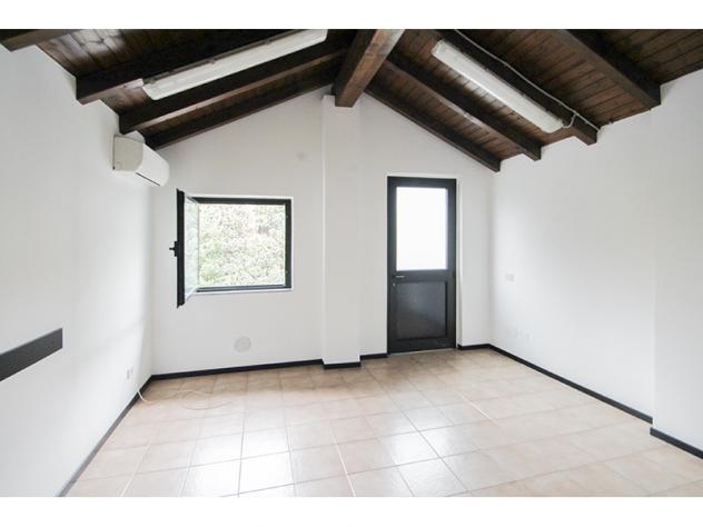 Affittasi UFFICIO su due livelli - Foto 6