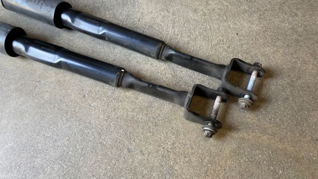 Ammortizzatori posteriori Alfa Romeo Giulietta del 2015 (50523980) - Foto 3