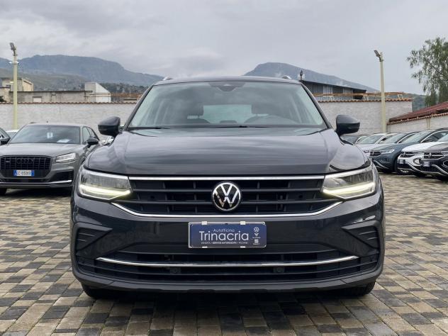 Volkswagen Tiguan Life 2.0 TDI 122CV - Foto 2