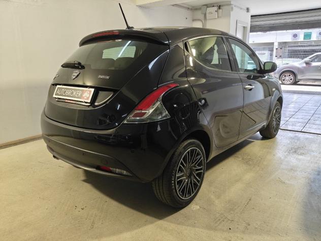 Lancia Ypsilon 1.0 FireFly 70cv Hybrid Gold - Foto 4