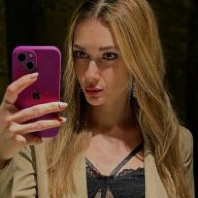 Giorgia, 24 da Pisa Tel: