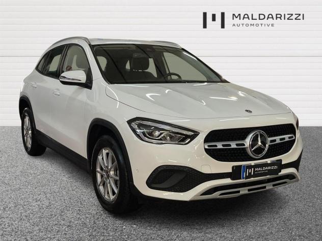 Mercedes-Benz GLA GLA-H247 2020 180 d Business Extra auto