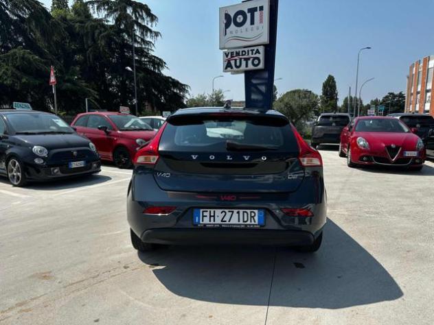 VOLVO V40 D2 'eco' Momentum OK NEOPATENTATO rif. 23990200 - Foto 5