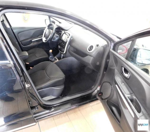 RENAULT - Clio - 1.5 dCi 8V 75 CV S&S 5p. Duel - Foto 6