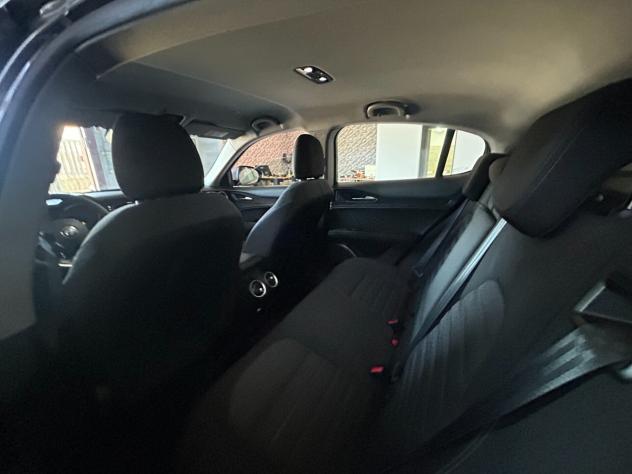 Alfa Romeo Stelvio 2.2 Turbodiesel 160 CV AT8 RWD Business - Foto 9