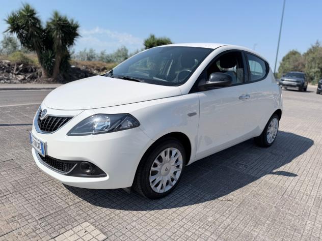 Lancia Ypsilon 1.0 FireFly 5 porte S&S Hybrid Gold