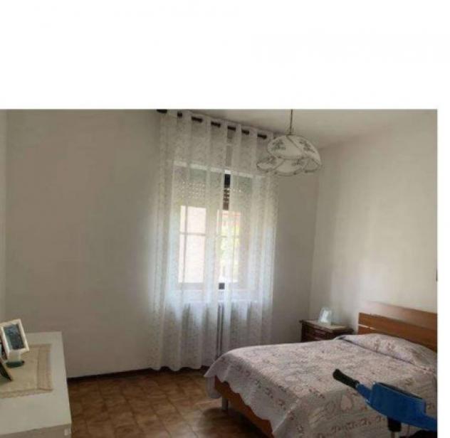 Immobile in asta di 204 m² con più di 5 locali e box auto doppio in vendita a Trecate - Foto 8