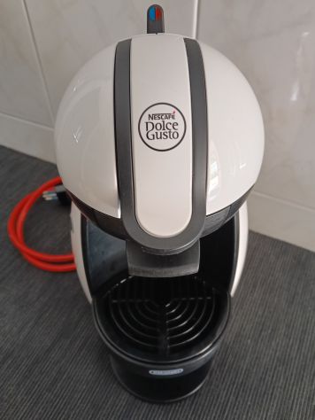 Macchina caffè Delonghi NESCAFFE’ Dolce Gusto