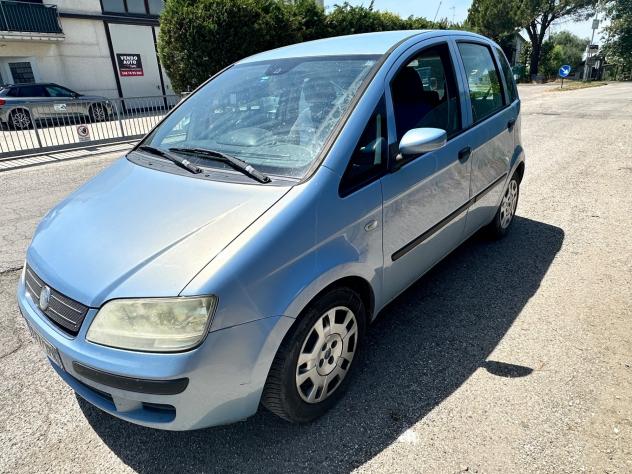 Fiat Idea 1.4 16V Dynamic - Foto 3