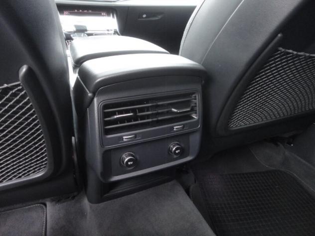 AUDI Q8 Q8 50 TDI 286 CV quattro tiptronic Sport - Foto 10