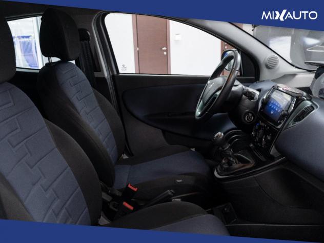 Lancia Ypsilon 1.0 Firefly Hybrid Gold Plus 70CV 5 Porte - Foto 14