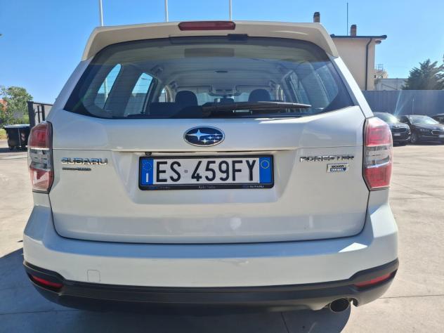 Subaru Forester 2.0D-4X4*TELECAMERA POSTERIORE*PREZZO AFFARE* - Foto 8