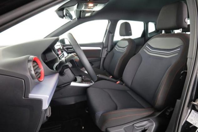 SEAT Arona Arona 1.0 EcoTSI 115 CV DSG FR rif. 23783317 - Foto 2