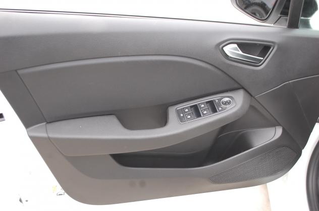 Renault Clio 1.5 dci Evolution 100CV Uff Italy Led USB - Foto 8